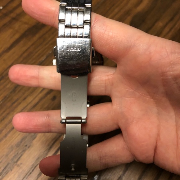 Guess Watch - Picture 4 of 4